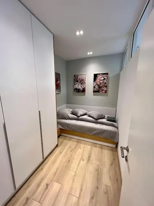 Location ! Sofia Opera Apartment Next To Alexander Nevsky Cathedral